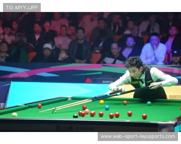 斯诺克国锦赛8强出炉：塞尔比6连胜逆转，吴宜泽5-4逆转小特。，斯诺克国际赛